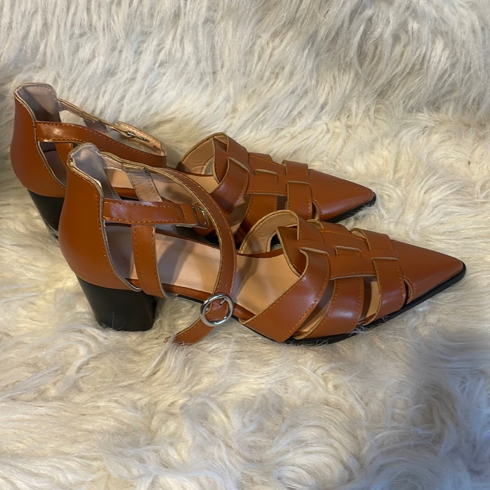 Sandals - Picture 2 of 7